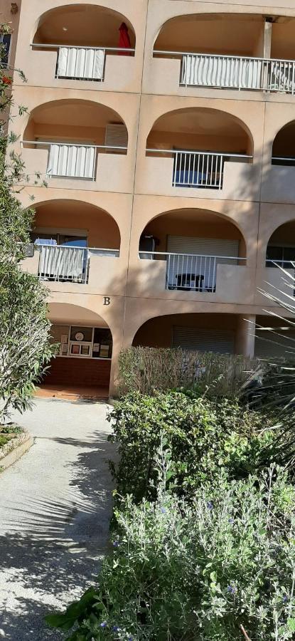 Les Iles D'Or Au Port De Hyeres Grand Studio Climatise Экстерьер фото